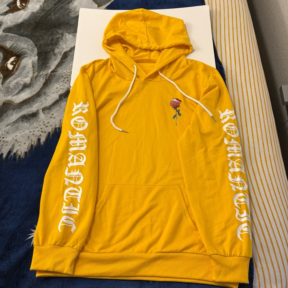 ROMANTIC Rose Yellow Hoodie Men's M |‎ Unisex Lightweight Streetwear Pullover